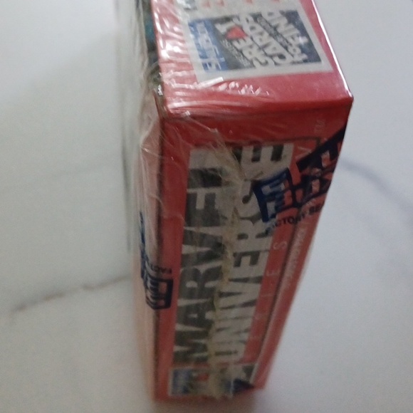 1993 Skybox Marvel Universe Series IV 4 Card Set Wax Pack Box FACTORY SEALED - Picture 3 of 6